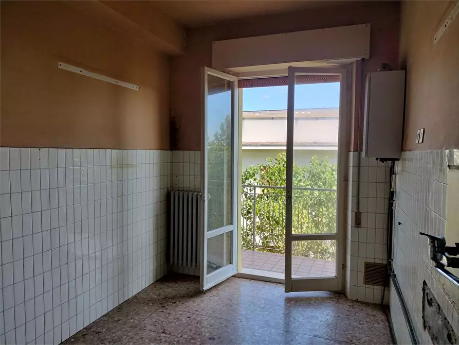 Immagine 13 di Appartamento in vendita  a Falconara Marittima