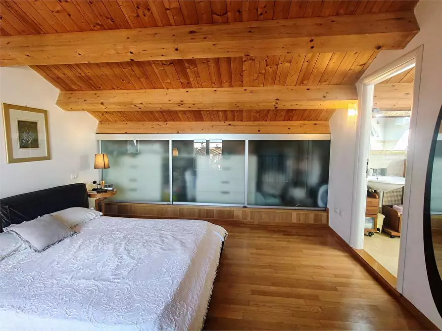 Immagine 27 di Trilocale in vendita  in VIA V TORRI  98 a Osimo