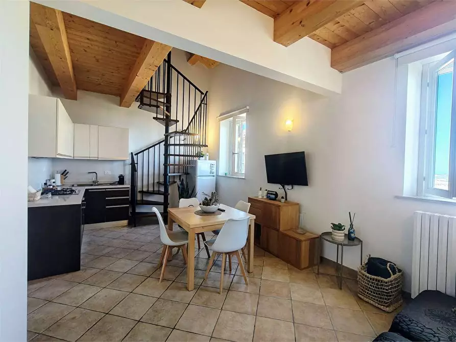 Immagine 2 di Trilocale in vendita  in VIA V TORRI  98 a Osimo