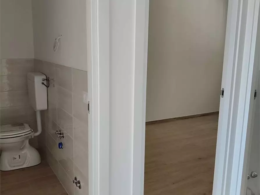 Immagine 15 di Quadrilocale in vendita  a Osimo