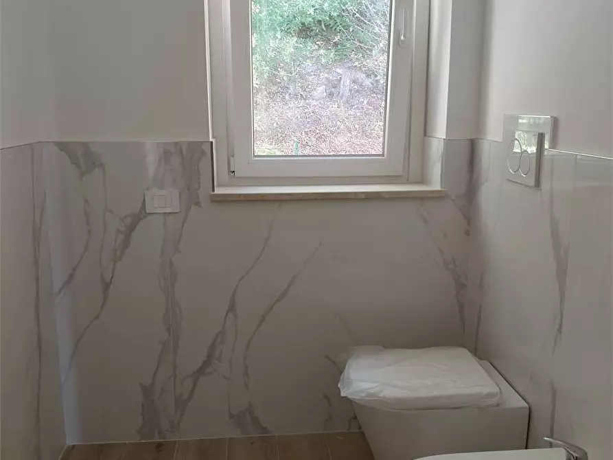 Immagine 12 di Quadrilocale in vendita  a Osimo