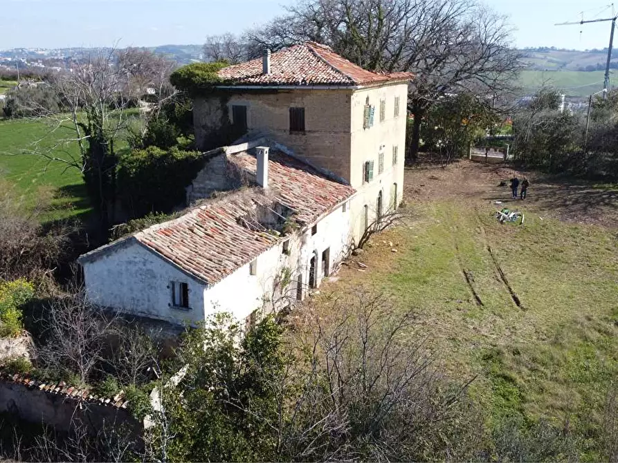 casa indipendente in vendita ad Ancona in zona Candia