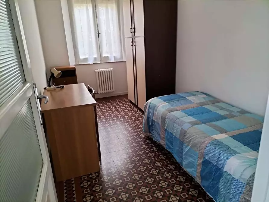 Immagine 11 di Quadrilocale in vendita  in via pesaro a Ancona