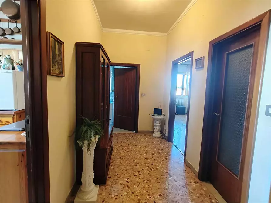 Immagine 18 di Trilocale in vendita  in Ungheria 127 a Osimo