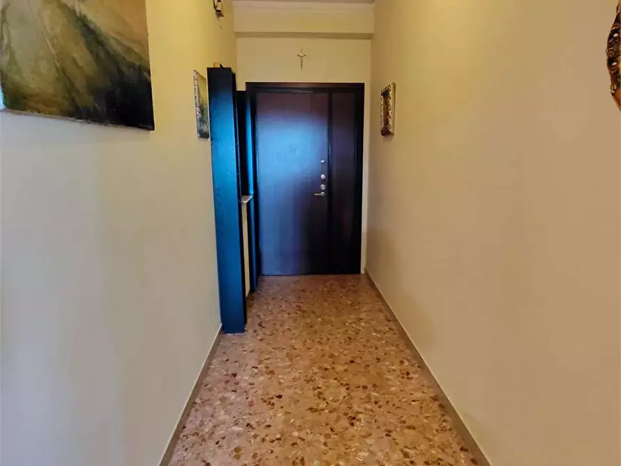 Immagine 8 di Trilocale in vendita  in Ungheria 127 a Osimo