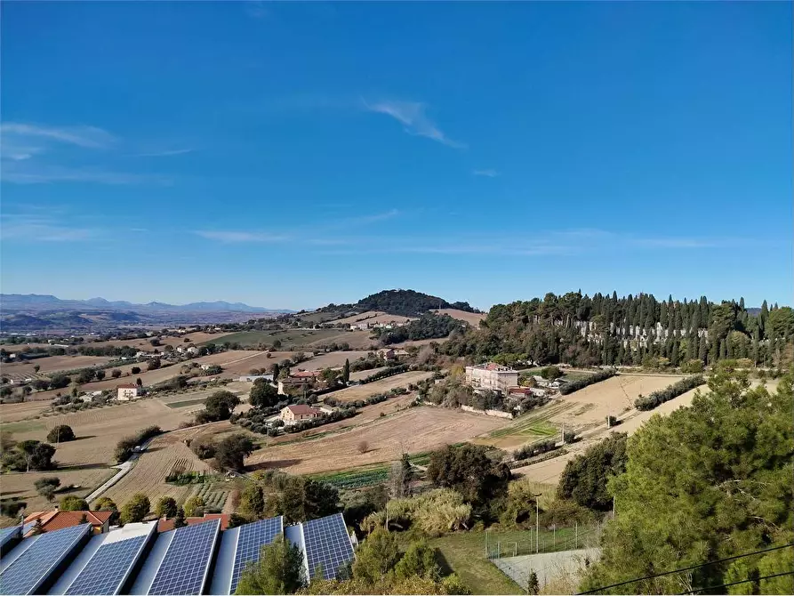 Immagine 4 di Trilocale in vendita  in Ungheria 127 a Osimo