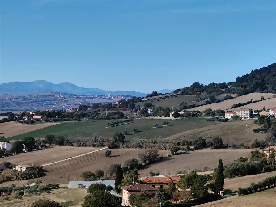 Immagine 2 di Trilocale in vendita  in Ungheria 127 a Osimo