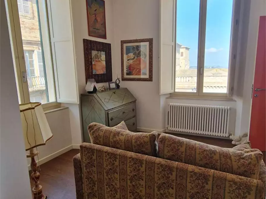 Immagine 10 di Trilocale in vendita  in piazza della repubblica a Osimo