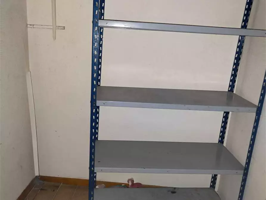 Immagine 16 di Quadrilocale in vendita  in VIA CIALDINI 33 a Ancona