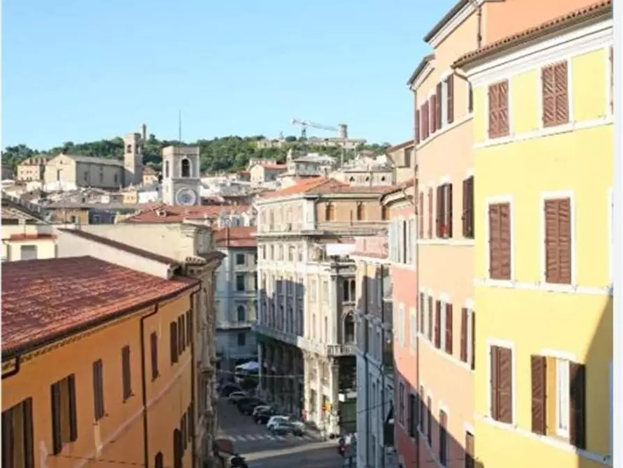 Immagine 1 di Quadrilocale in vendita  in VIA CIALDINI 33 a Ancona