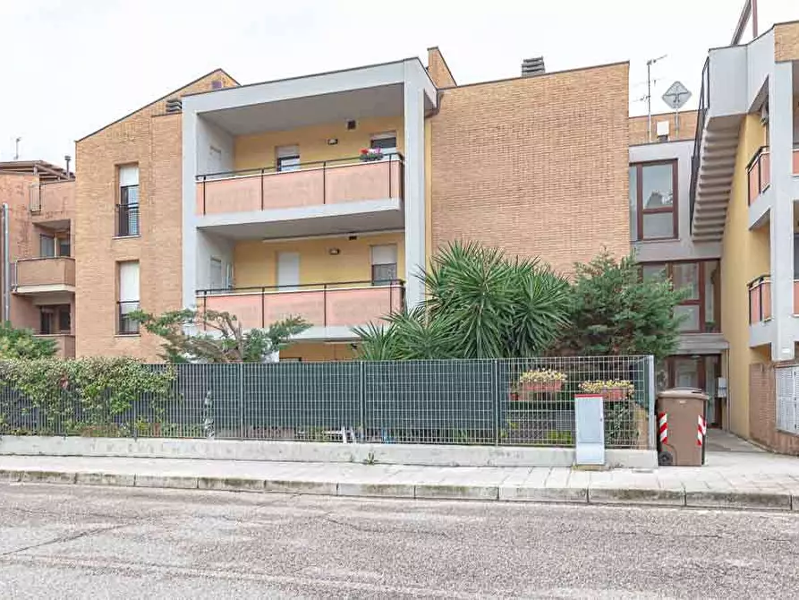 Immagine 22 di Trilocale in vendita  a Ancona