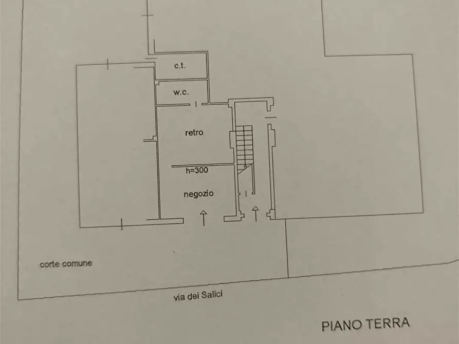 Immagine 9 di Negozio in vendita  in VIA DEI SALICI 11 a Montemarciano