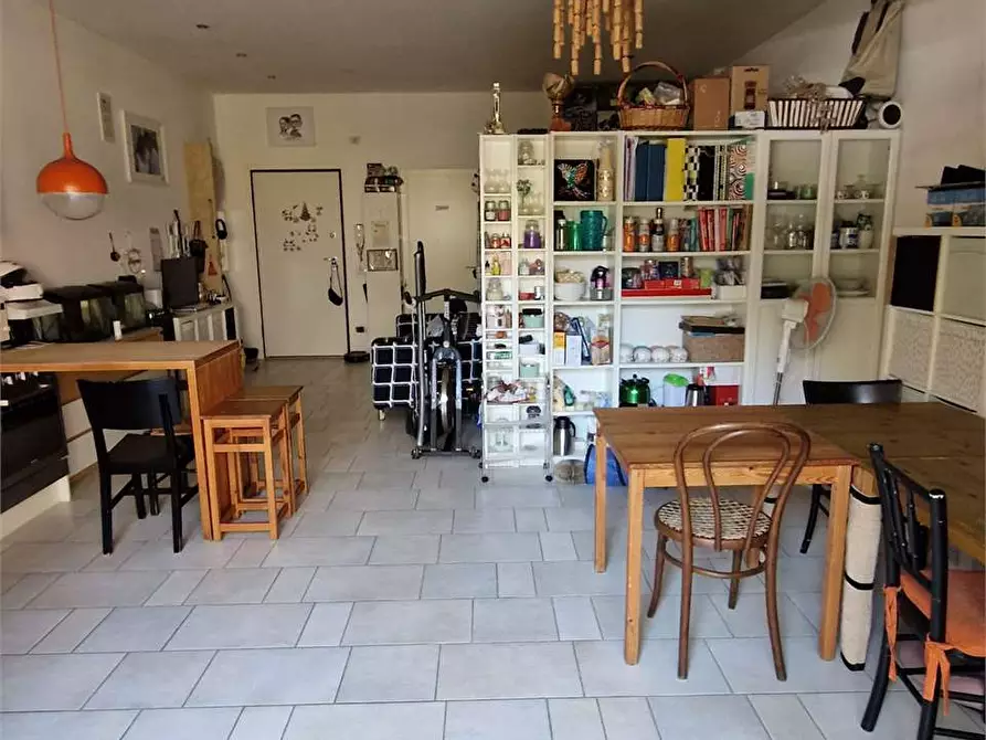 Immagine 9 di Trilocale in vendita  a Ancona