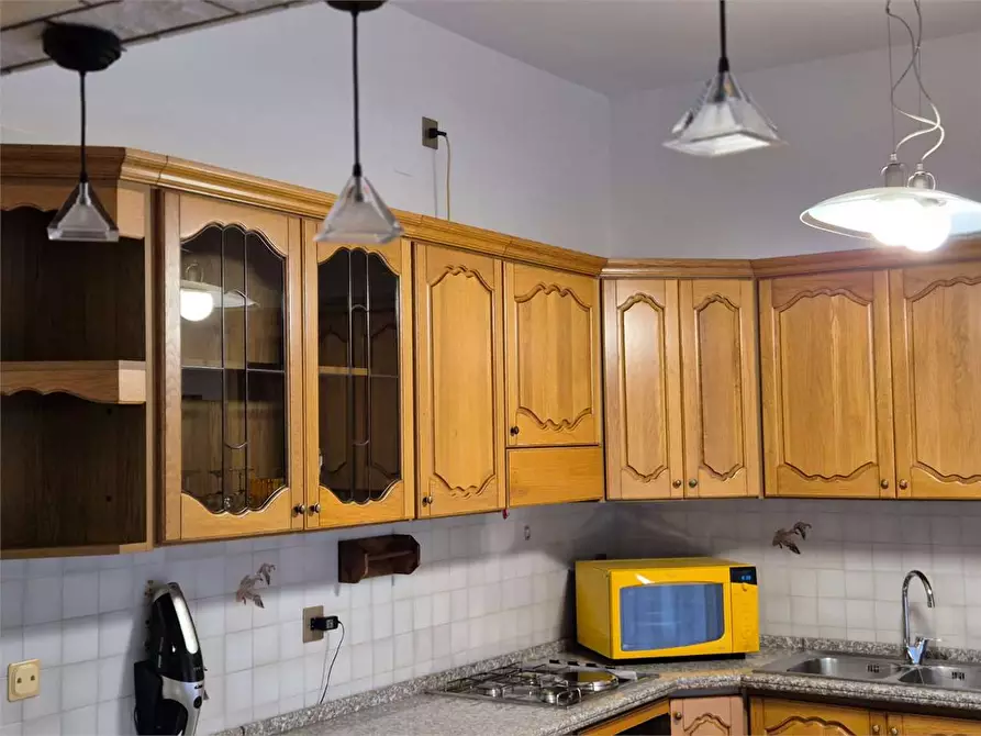 Immagine 17 di Bilocale in affitto  a Ancona