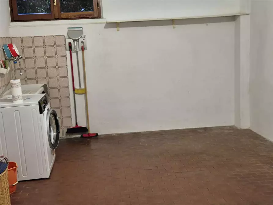 Immagine 26 di Bilocale in affitto  a Ancona