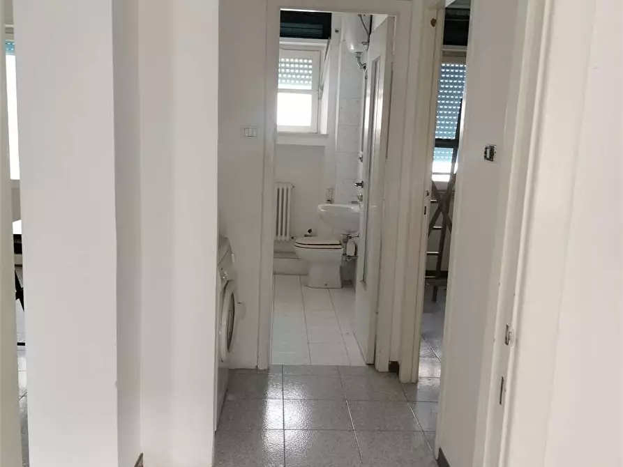 Immagine 13 di Appartamento in vendita  a Ancona