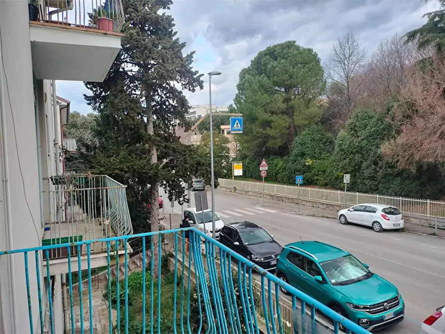 Immagine 14 di Appartamento in vendita  a Ancona