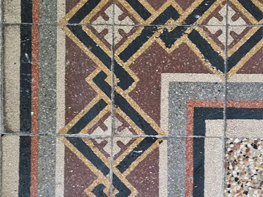 Immagine 14 di Quadrilocale in vendita  in Via Volturno  6 a Ancona