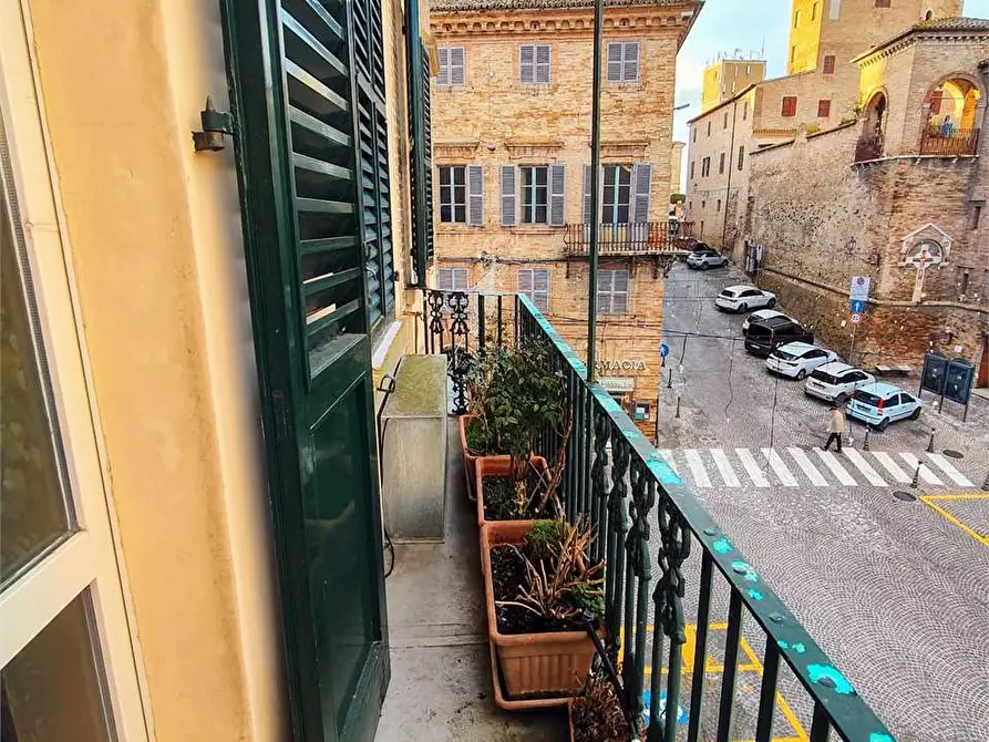 Immagine 4 di Trilocale in vendita  in piazza della repubblica a Osimo