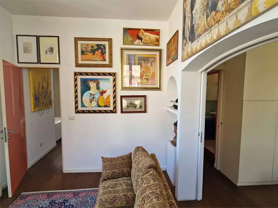 Immagine 23 di Trilocale in vendita  in piazza della repubblica a Osimo