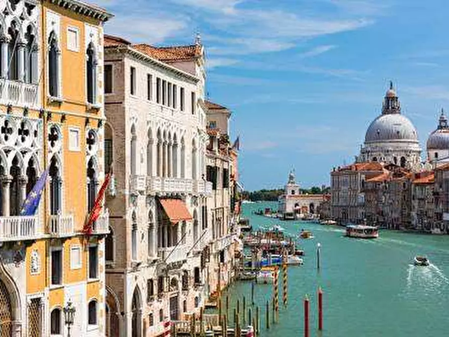Immagine 8 di Bilocale in vendita  in SAN MARCO a Venezia