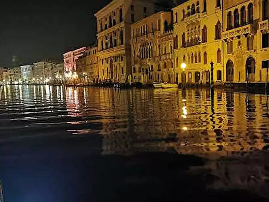 Immagine 15 di Bilocale in vendita  in SAN MARCO a Venezia