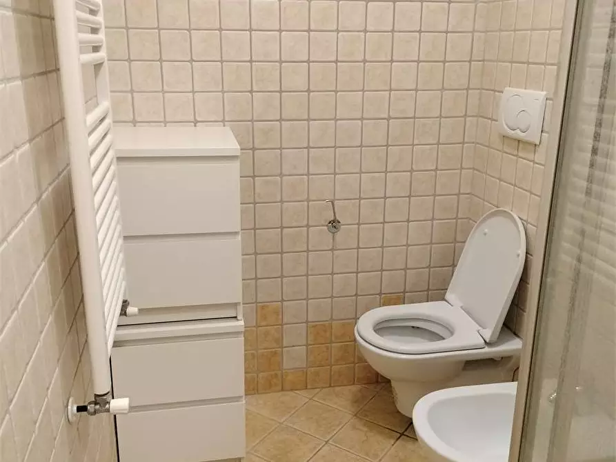 Immagine 8 di Appartamento in affitto  a Ancona
