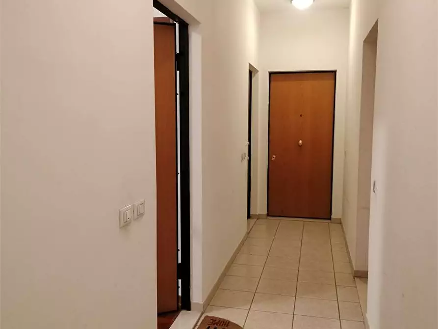 Immagine 14 di Appartamento in affitto  a Ancona