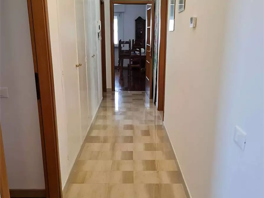 Immagine 32 di Appartamento in vendita  a Ancona