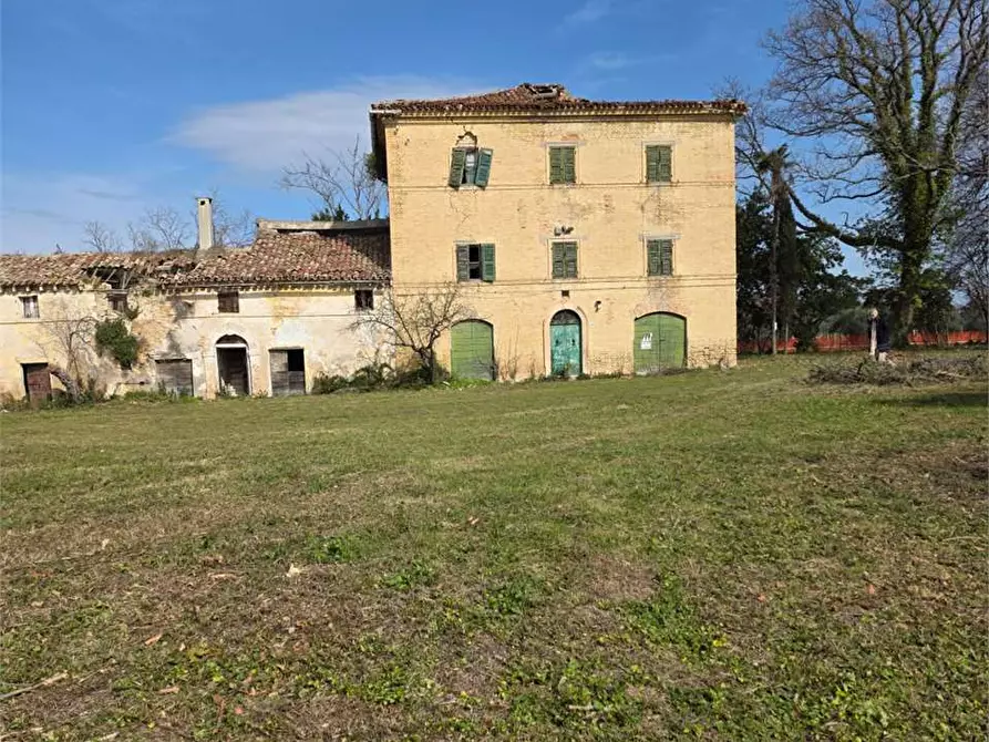 Immagine 10 di Casa indipendente in vendita  a Ancona