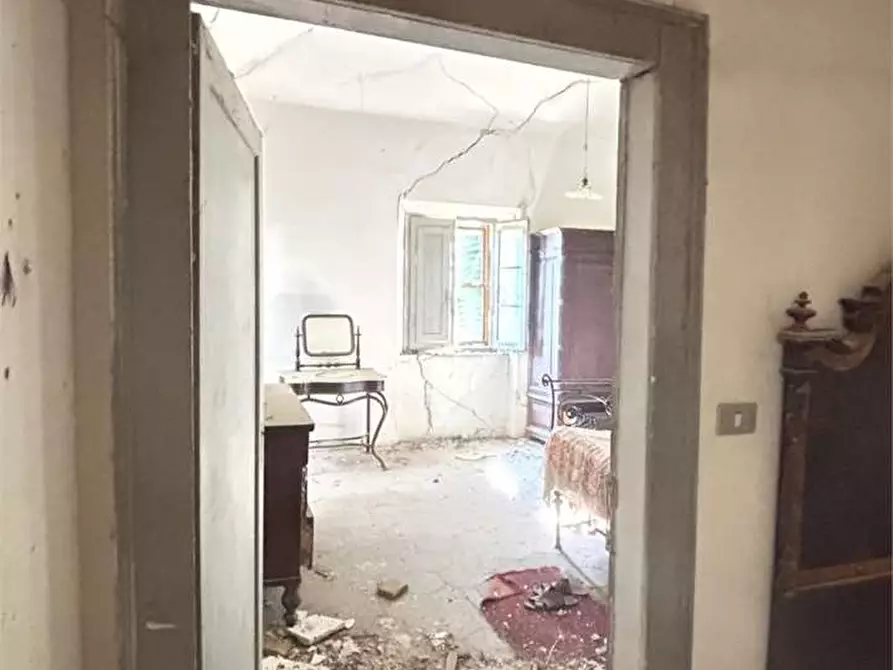 Immagine 16 di Casa indipendente in vendita  a Ancona
