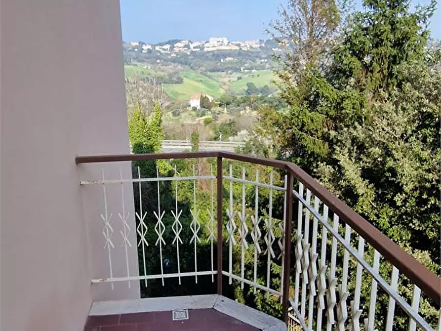 Immagine 15 di Quadrilocale in vendita  in COLLEVERDE 45/B a Ancona