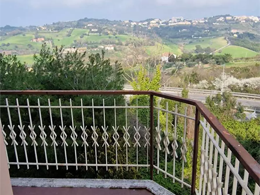 Immagine 16 di Quadrilocale in vendita  in COLLEVERDE 45/B a Ancona