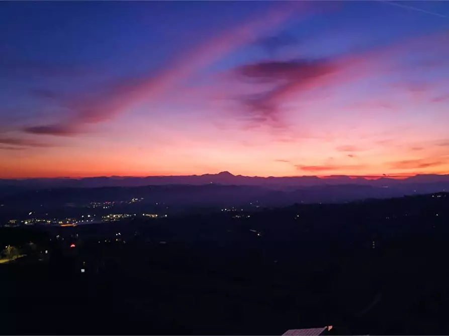 Immagine 3 di Trilocale in vendita  in Ungheria 127 a Osimo