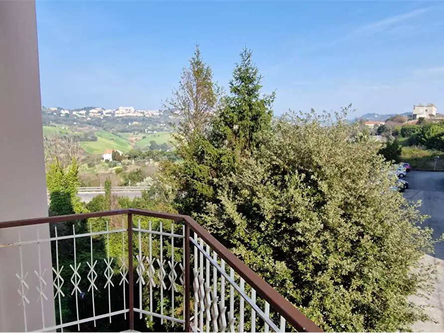 Immagine 13 di Quadrilocale in vendita  in COLLEVERDE 45/B a Ancona