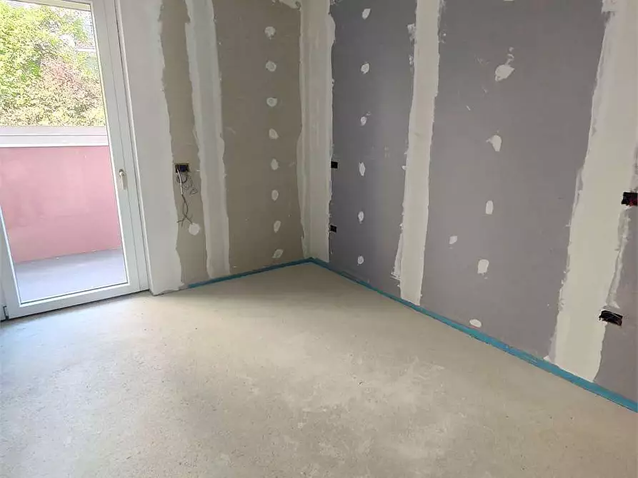 Immagine 17 di Villa in vendita  a Osimo