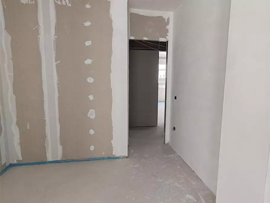 Immagine 13 di Villa in vendita  a Osimo