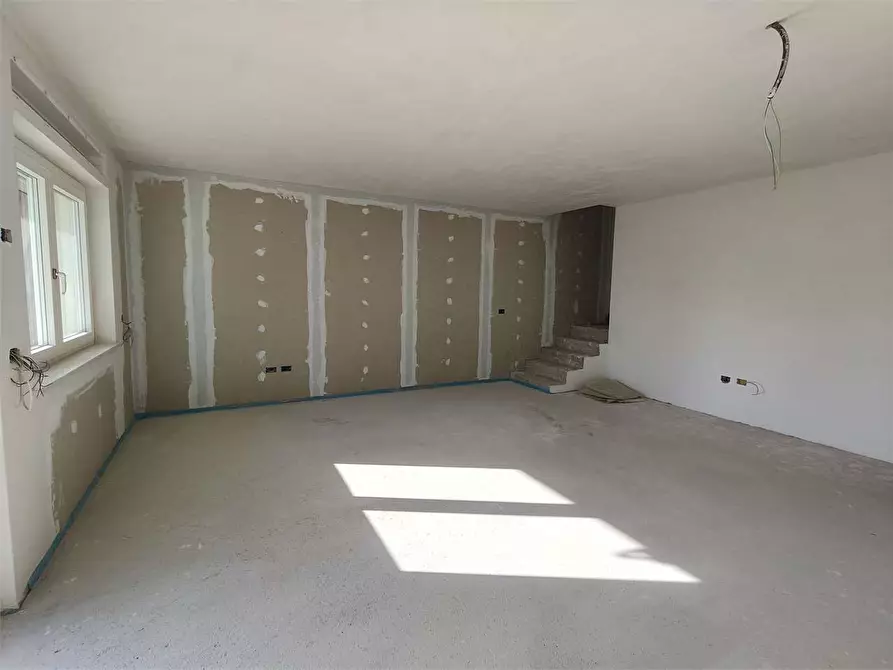 Immagine 22 di Villa in vendita  a Osimo