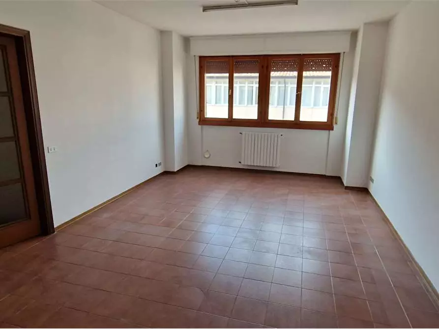 Immagine 2 di Quadrilocale in vendita  in matteotti 117 a Ancona