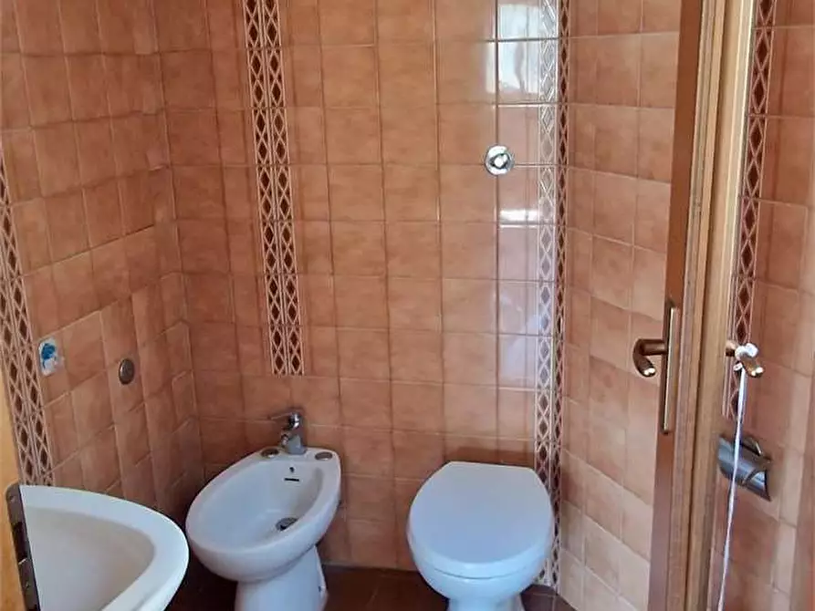 Immagine 6 di Quadrilocale in vendita  in matteotti 117 a Ancona