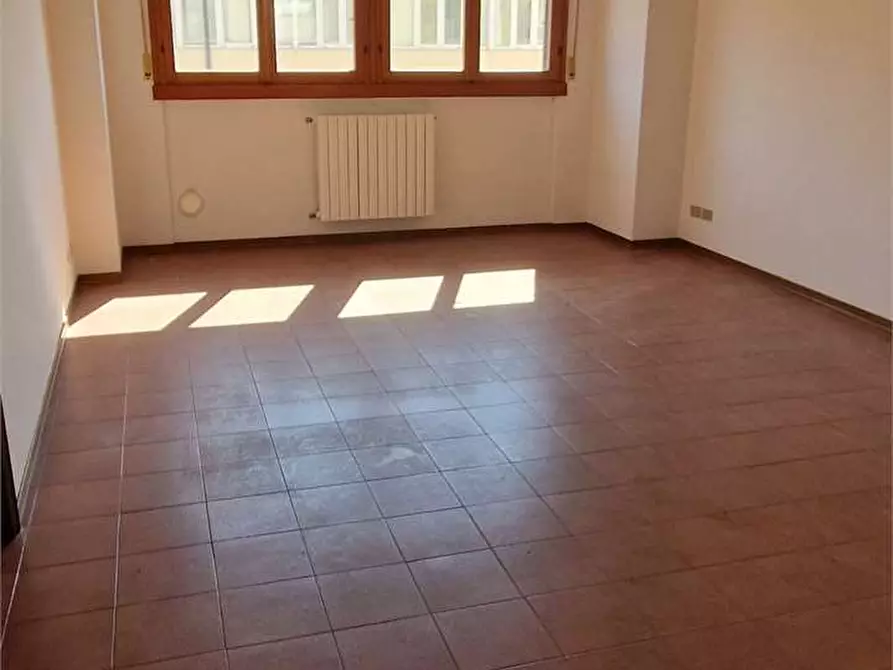 Immagine 8 di Quadrilocale in vendita  in matteotti 117 a Ancona