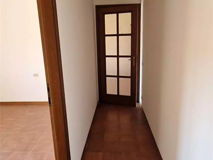 Immagine 11 di Quadrilocale in vendita  in matteotti 117 a Ancona