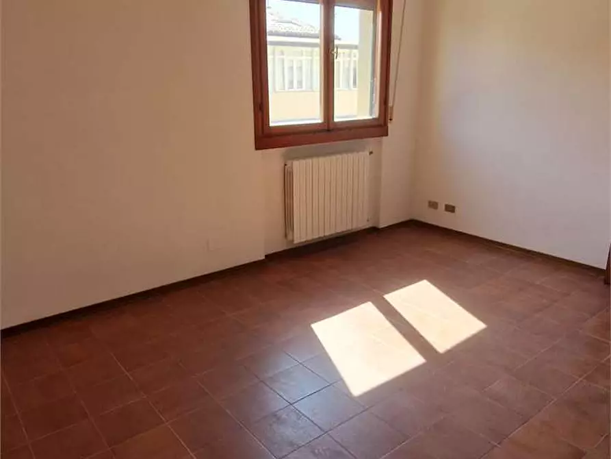Immagine 13 di Quadrilocale in vendita  in matteotti 117 a Ancona