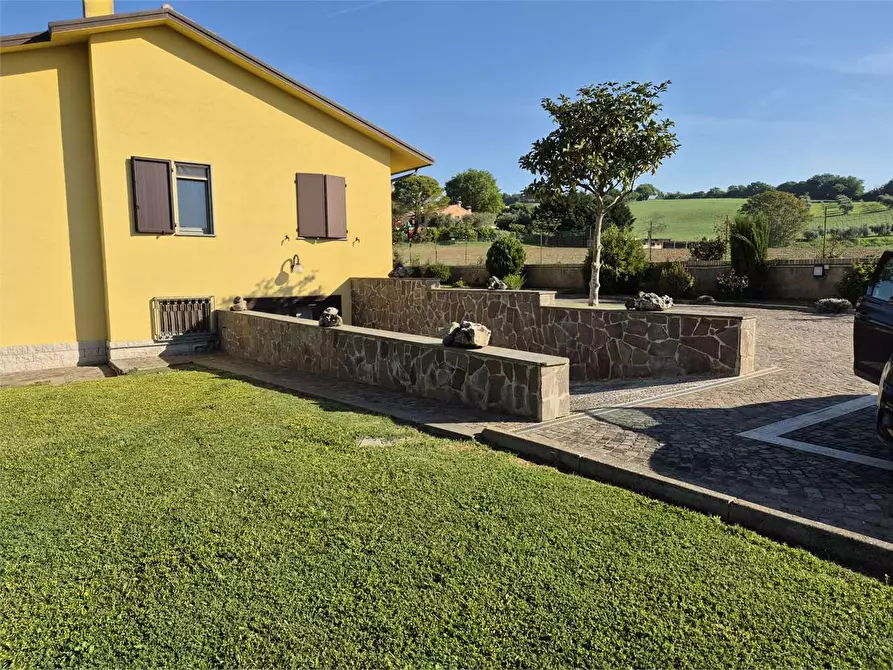 Immagine 28 di Casa bifamiliare in vendita  a Ancona