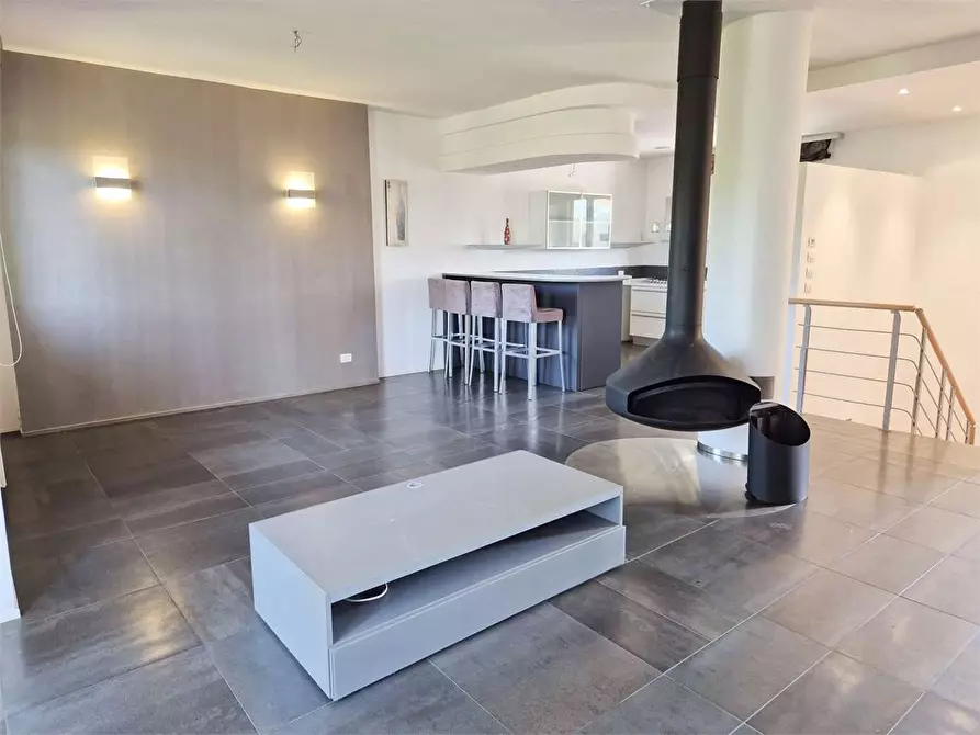 Immagine 1 di Casa bifamiliare in vendita  a Ancona