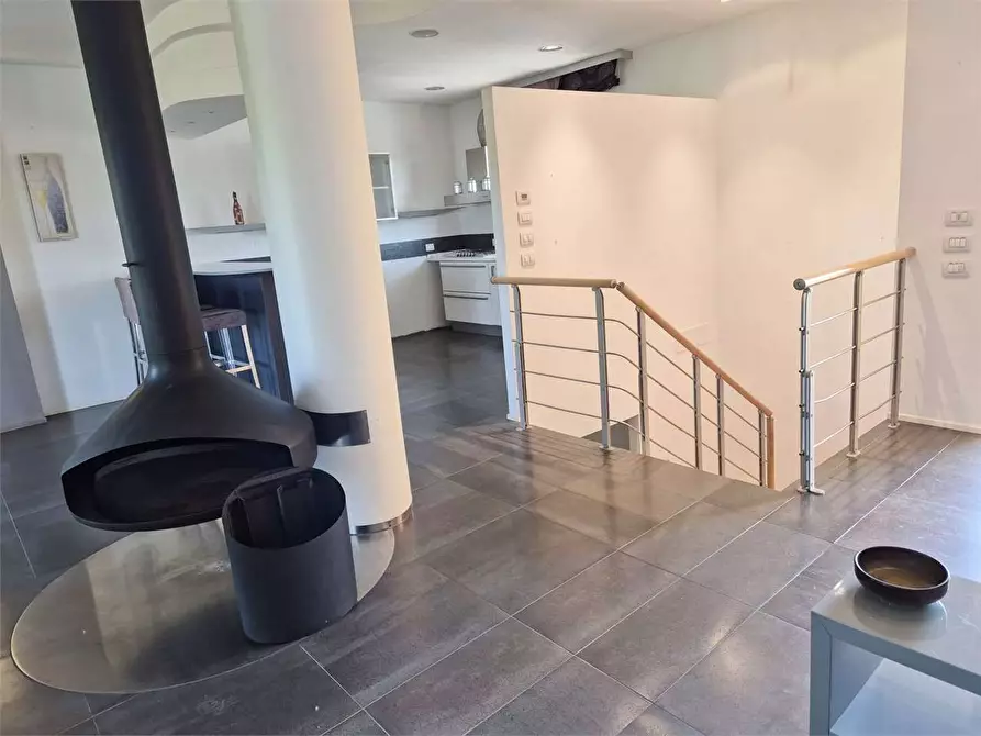 Immagine 2 di Casa bifamiliare in vendita  a Ancona
