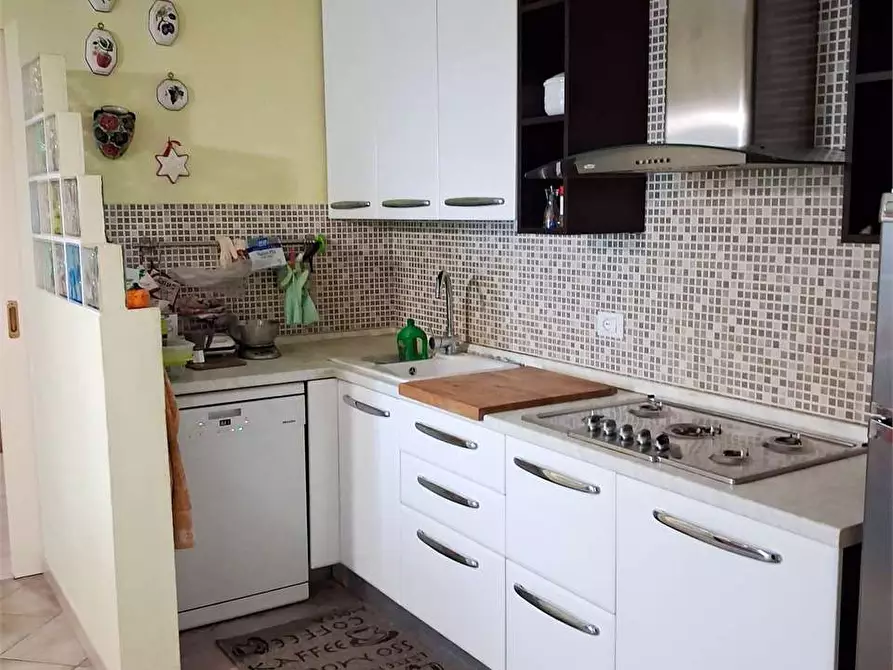 Immagine 1 di Casa indipendente in vendita  a Ancona