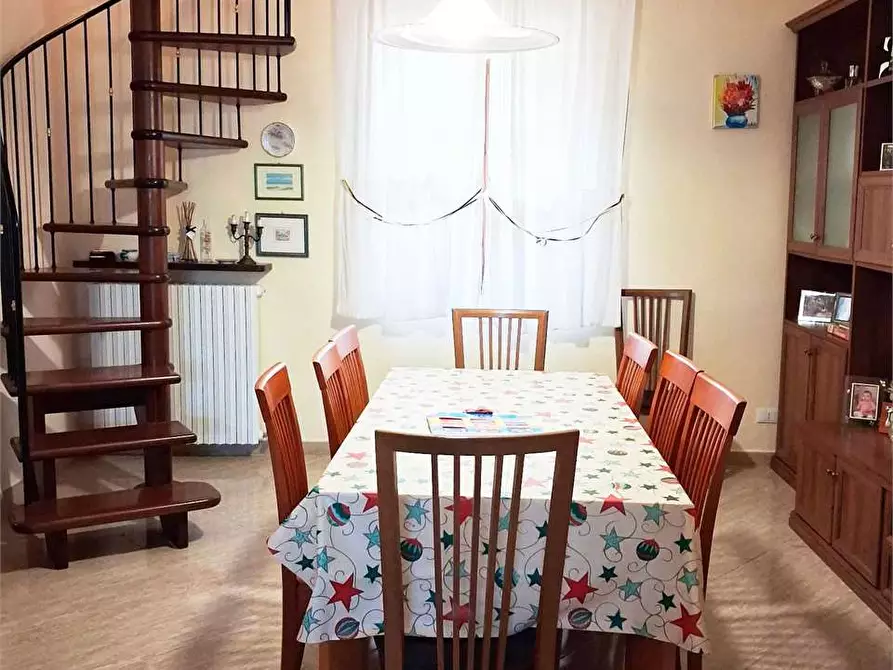 Immagine 16 di Casa indipendente in vendita  a Ancona