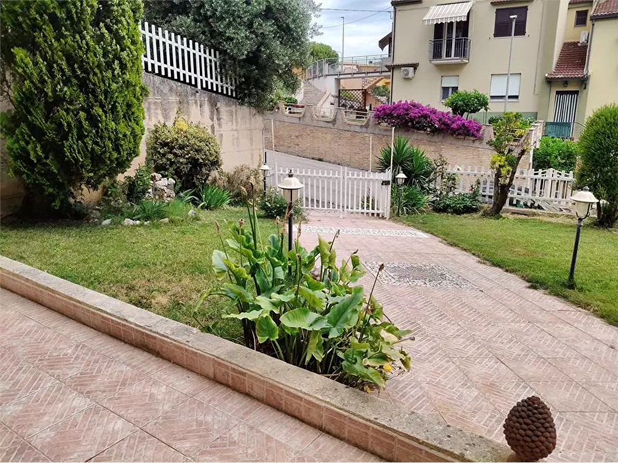 Immagine 5 di Appartamento in vendita  a Castelfidardo