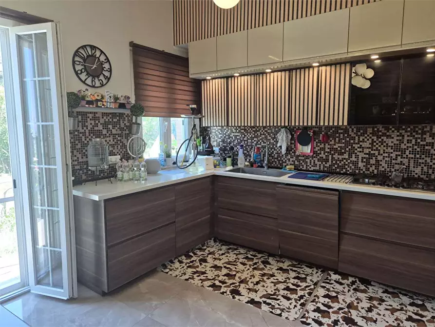 Immagine 12 di Villa in vendita  a Ancona
